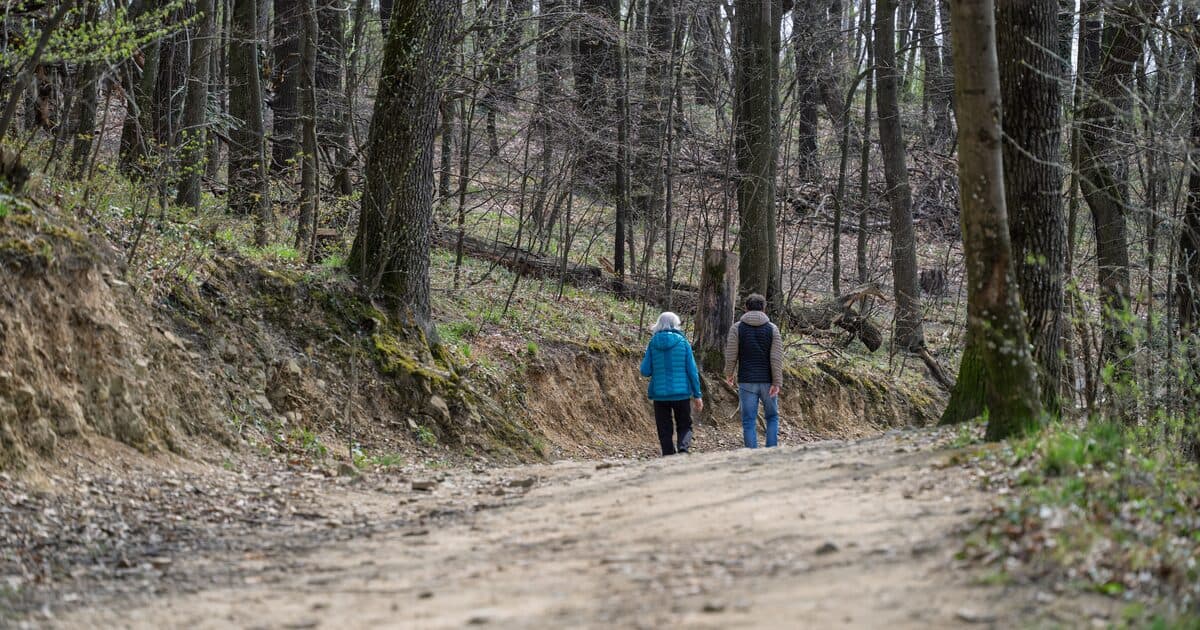 Lękowy styl przywiązania - objawy i jak go zmienić